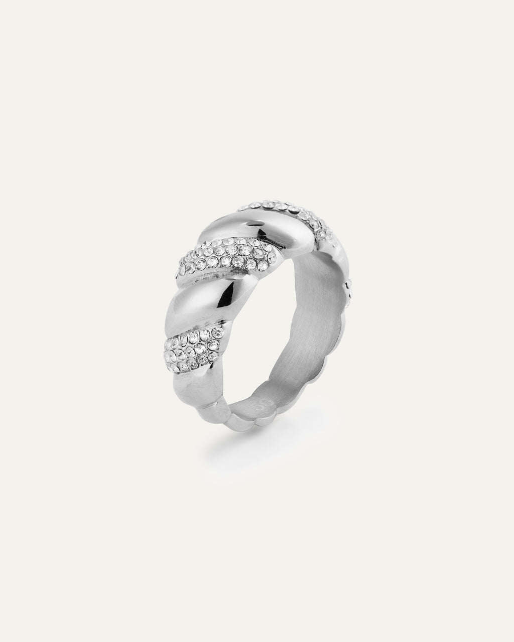 Noela Ring